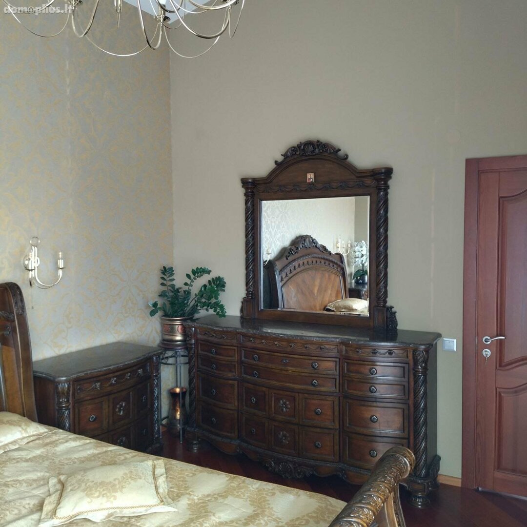 Продается 4 комнатная квартира Klaipėdoje, Mažojo kaimelio, Žolynų g.