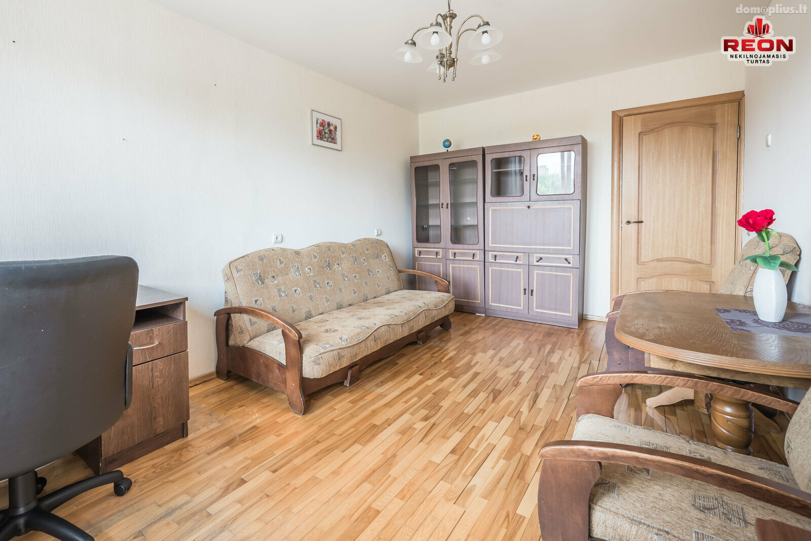 Продается 2 комнатная квартира Vilniuje, Karoliniškėse, Loretos Asanavičiūtės g.