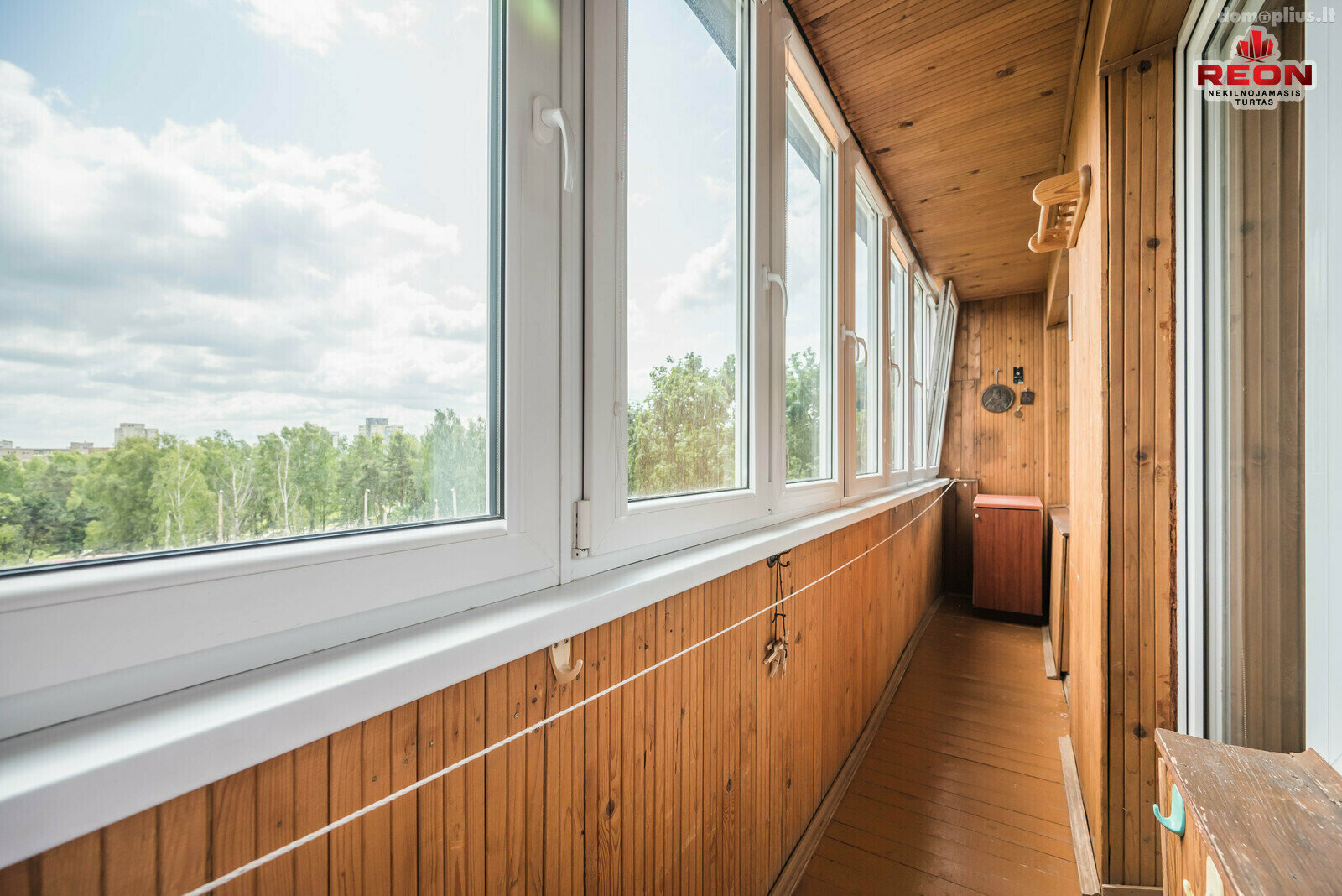 Продается 2 комнатная квартира Vilniuje, Karoliniškėse, Loretos Asanavičiūtės g.