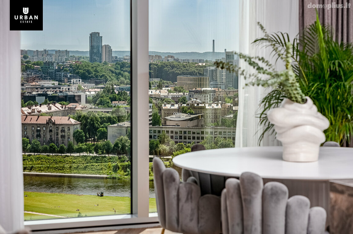 Продается 3 комнатная квартира Vilniuje, Šnipiškėse, Konstitucijos pr.