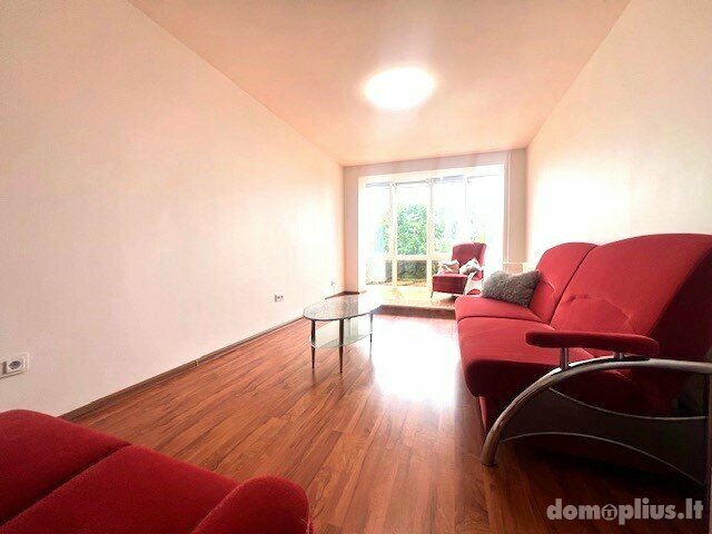 Продается 2 комнатная квартира Šiauliuose, Lieporiuose, Gegužių g.