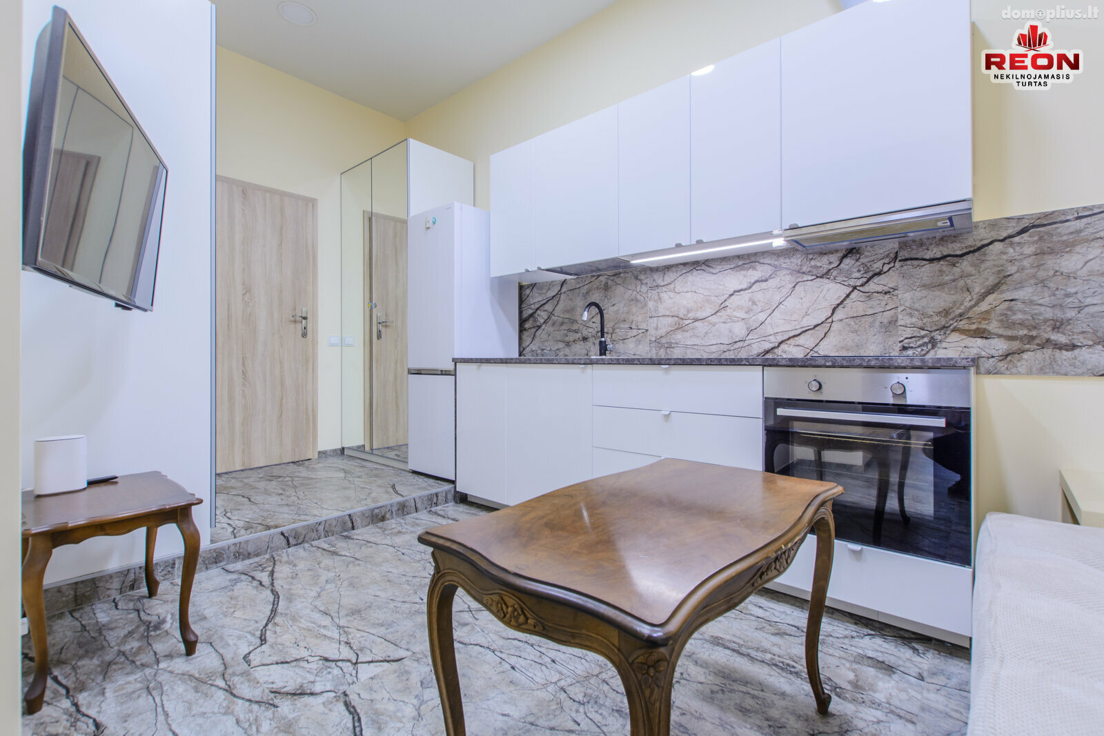 1 room apartment for rent Vilniuje, Senamiestyje, Gedimino pr.