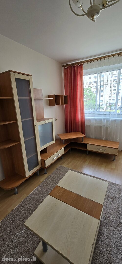 Сдаю 2 комнатную квартиру Vilniuje, Naujamiestyje, Savanorių pr.