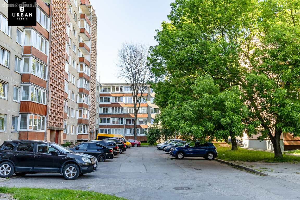 Parduodamas 2 kambarių butas Klaipėdoje, Žardininkuose, Taikos pr.