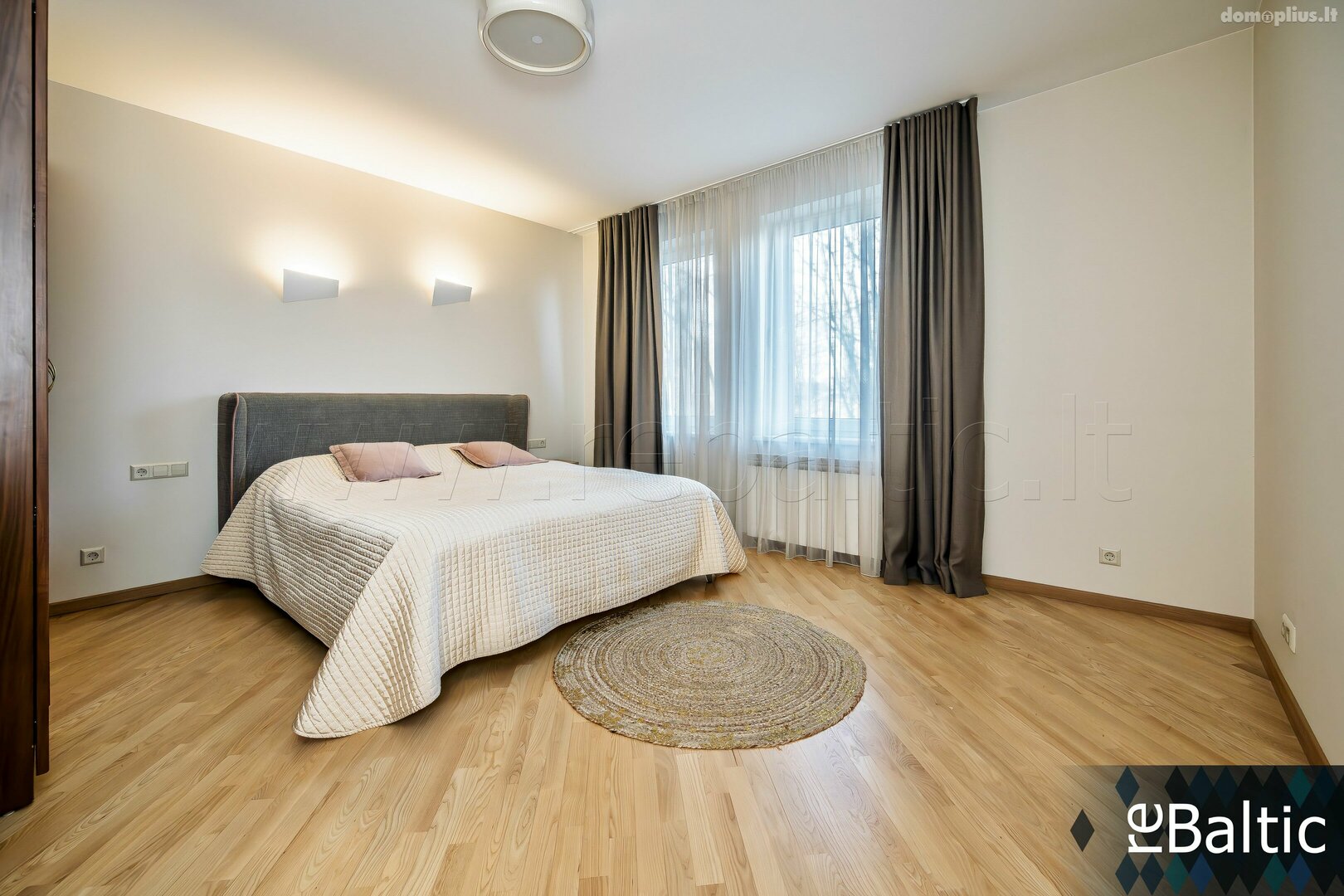 Продается 3 комнатная квартира Vilniuje, Senamiestyje, Pamėnkalnio g.