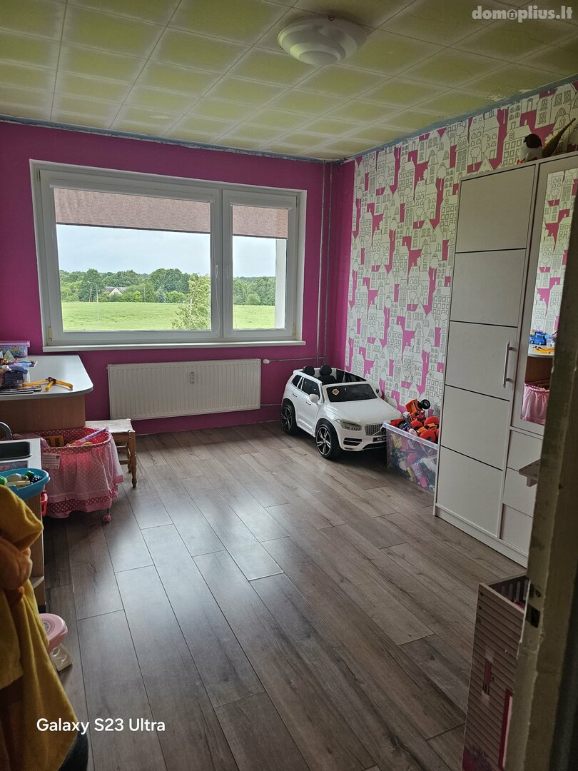 Parduodamas 4 kambarių butas Akmenės rajono sav., Ventoje, Žemaičių g.