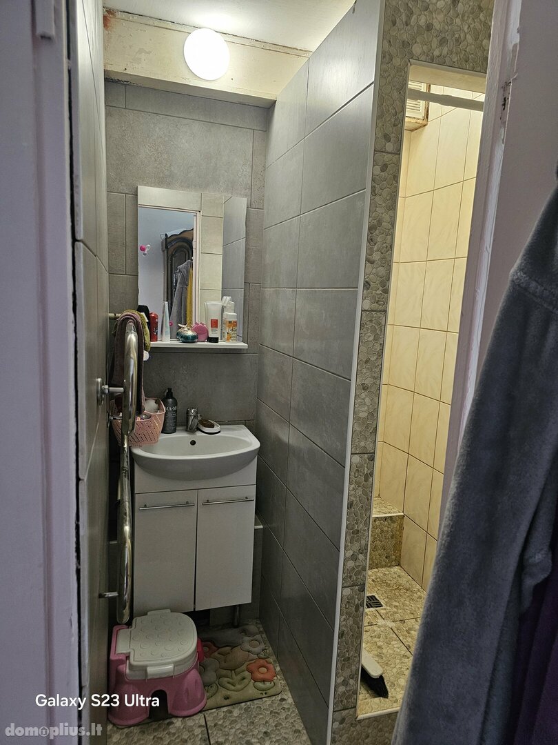 Parduodamas 4 kambarių butas Akmenės rajono sav., Ventoje, Žemaičių g.