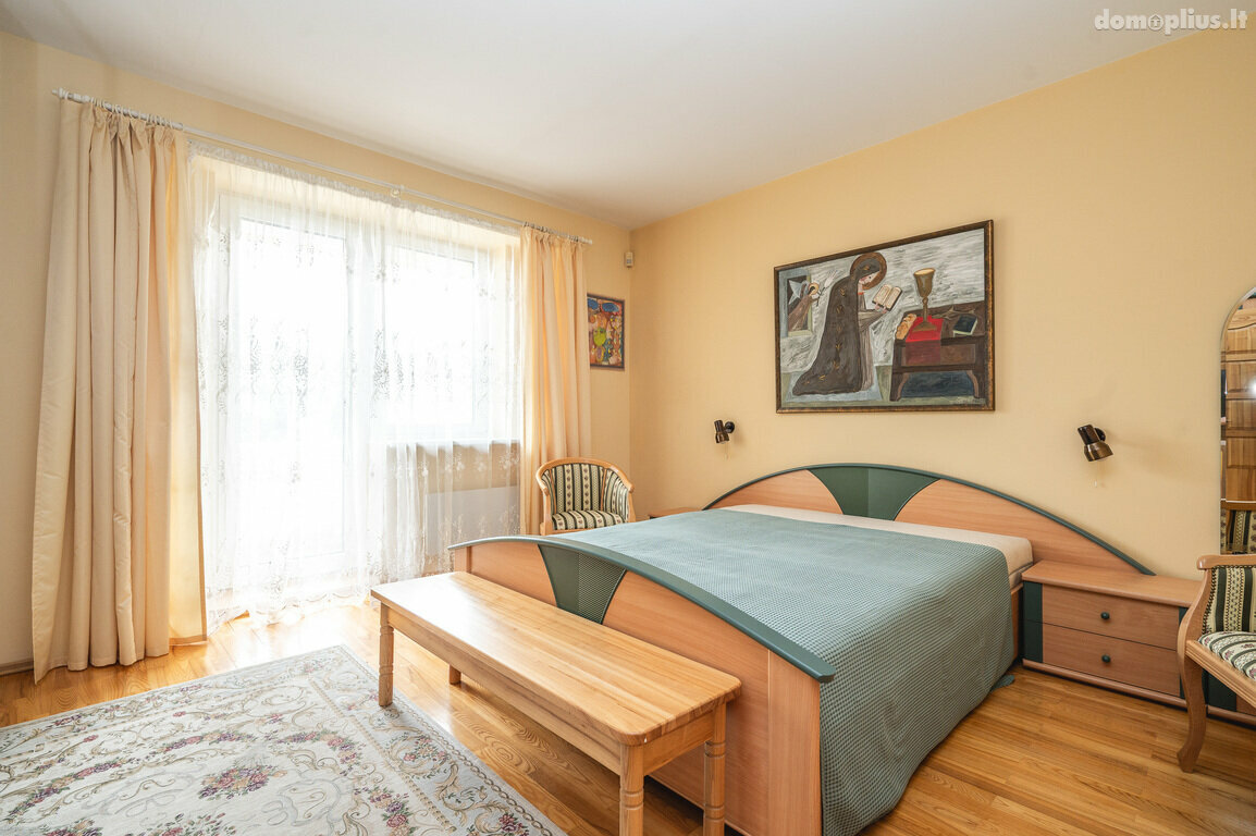 Parduodamas 4 kambarių butas Vilniuje, Pašilaičiuose, Laisvės pr.