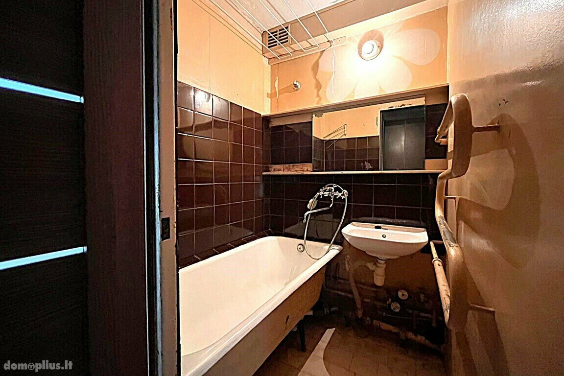 Parduodamas 2 kambarių butas Panevėžyje, Kniaudiškiuose, Molainių g.