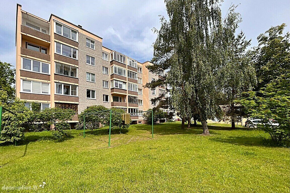 Parduodamas 2 kambarių butas Panevėžyje, Kniaudiškiuose, Molainių g.