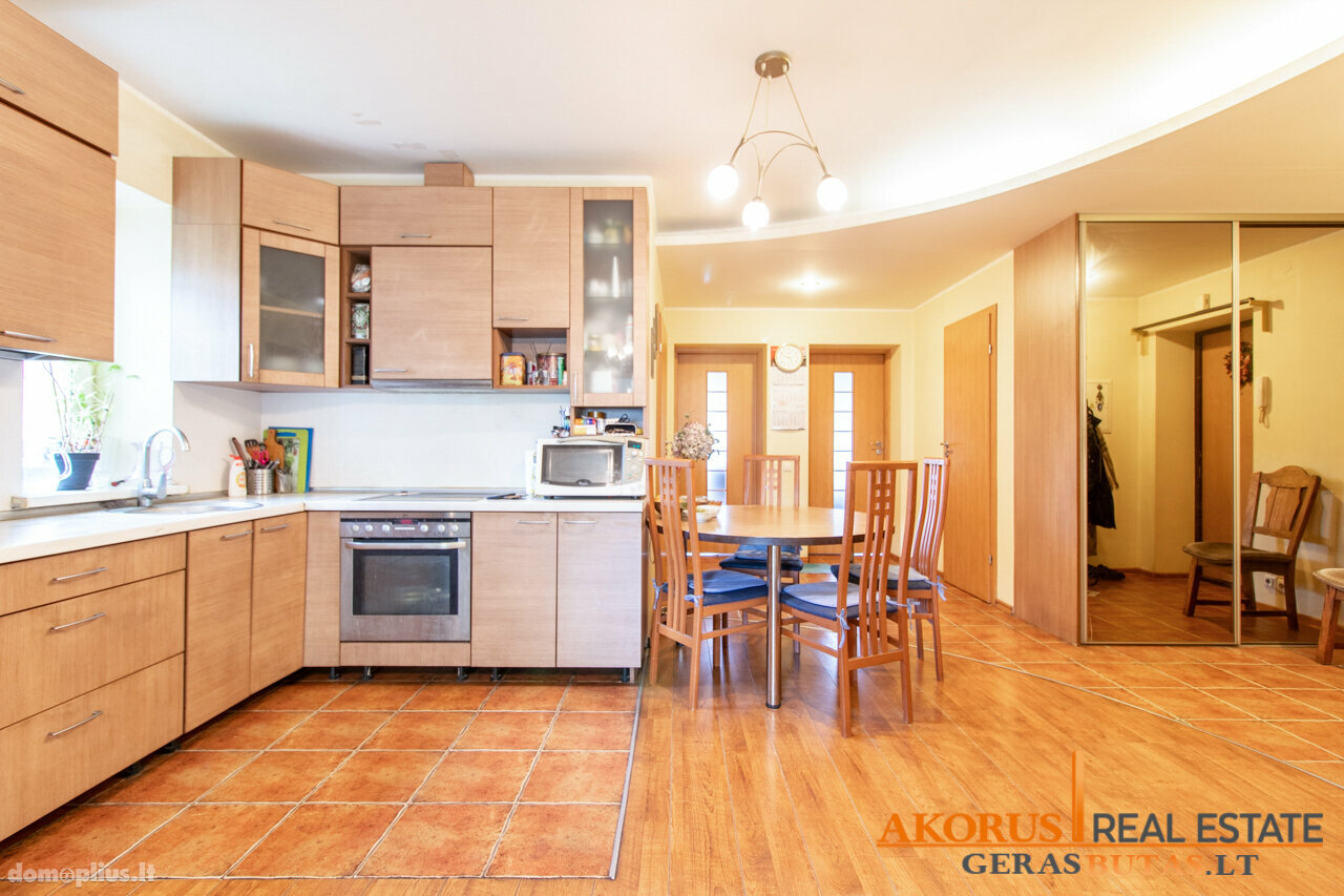 4 rooms apartment for sell Vilniuje, Lazdynuose, Erfurto g.