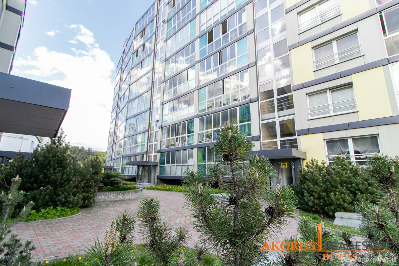4 rooms apartment for sell Vilniuje, Lazdynuose, Erfurto g.