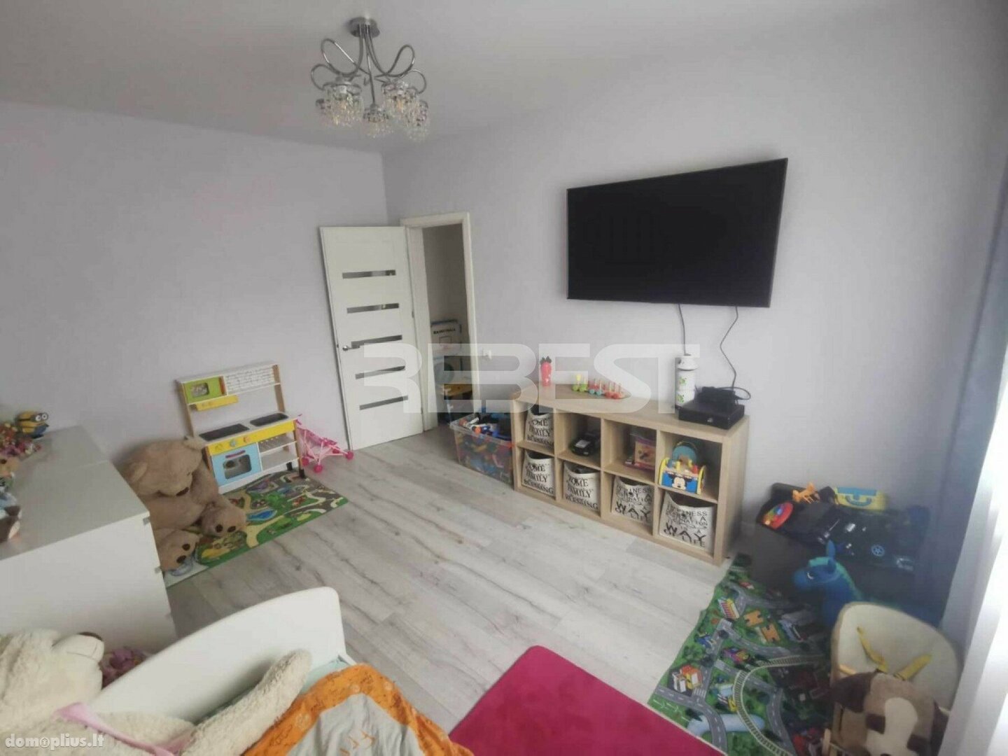 Parduodamas 4 kambarių butas Kelmės rajono sav., Šiauliuose