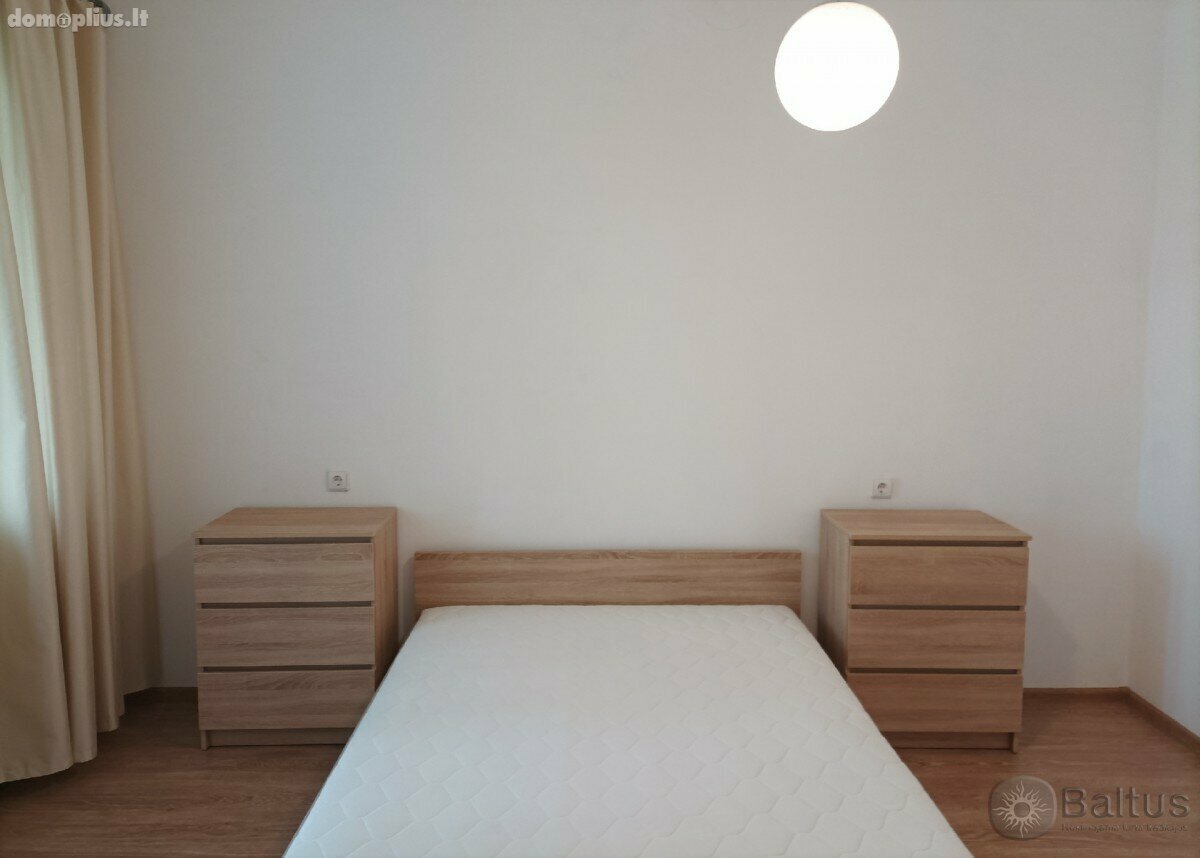 Parduodamas 2 kambarių butas Klaipėdoje, Žvejybos uostas, Nidos g.