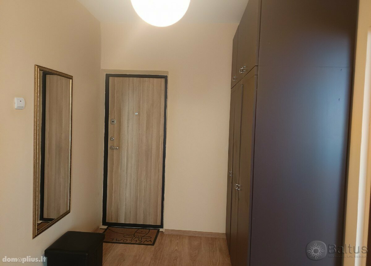 Parduodamas 2 kambarių butas Klaipėdoje, Žvejybos uostas, Nidos g.
