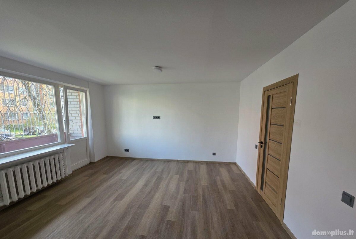 Parduodamas 2 kambarių butas Klaipėdoje, Žvejybos uostas, Darželio g.