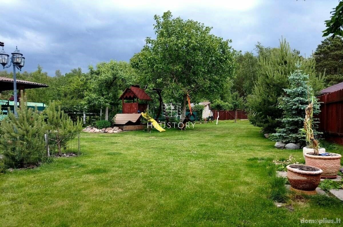 Parduodamas 3 kambarių butas Klaipėdoje, Melnragėje, Molo g.