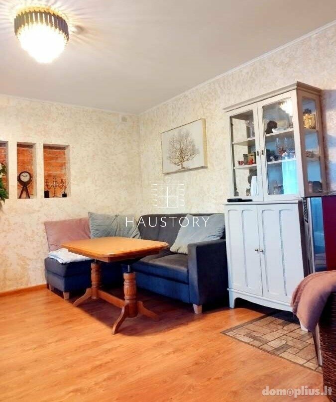 Parduodamas 3 kambarių butas Klaipėdoje, Melnragėje, Molo g.