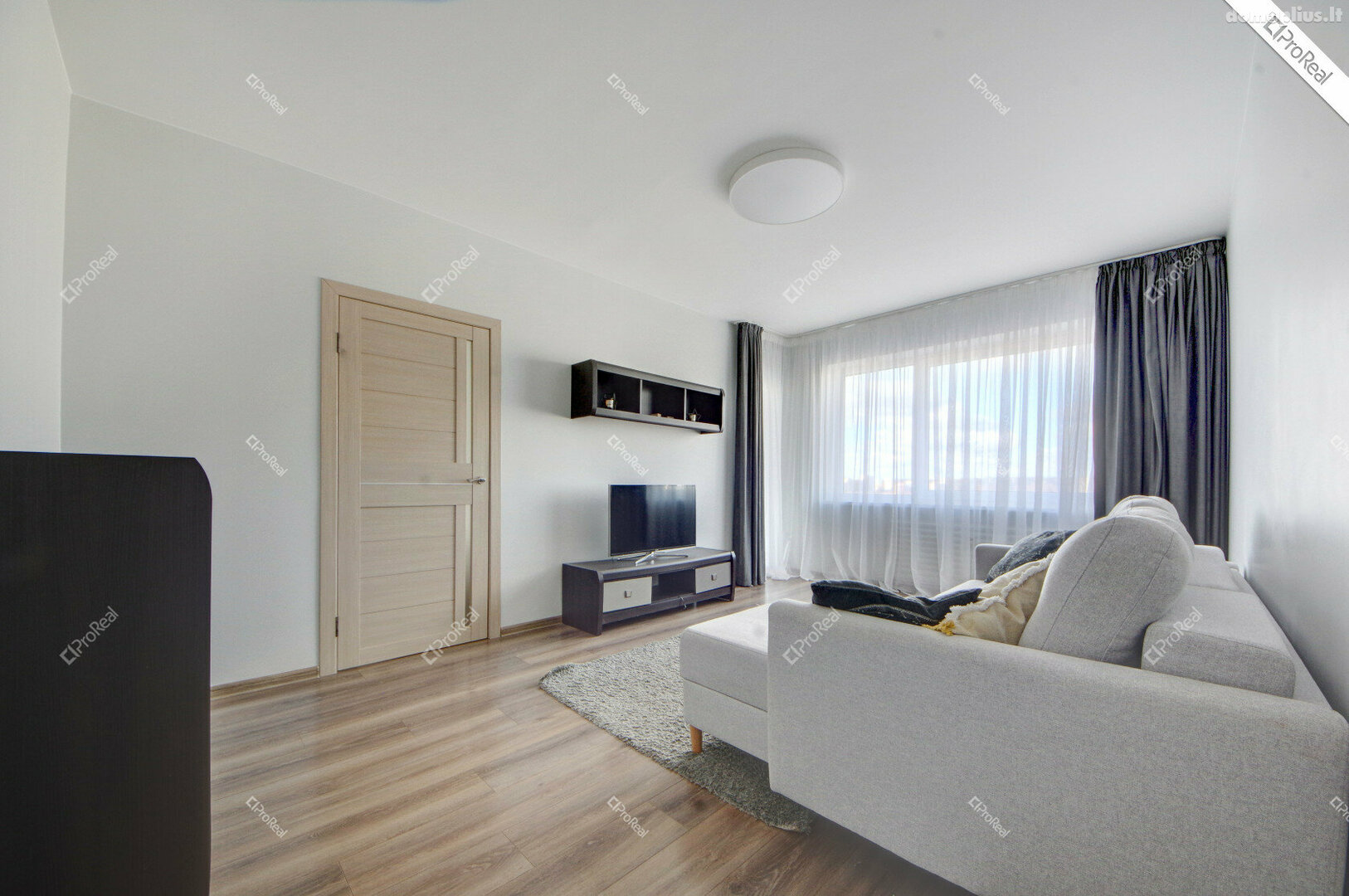 Продается 2 комнатная квартира Vilniuje, Pašilaičiuose, Medeinos g.