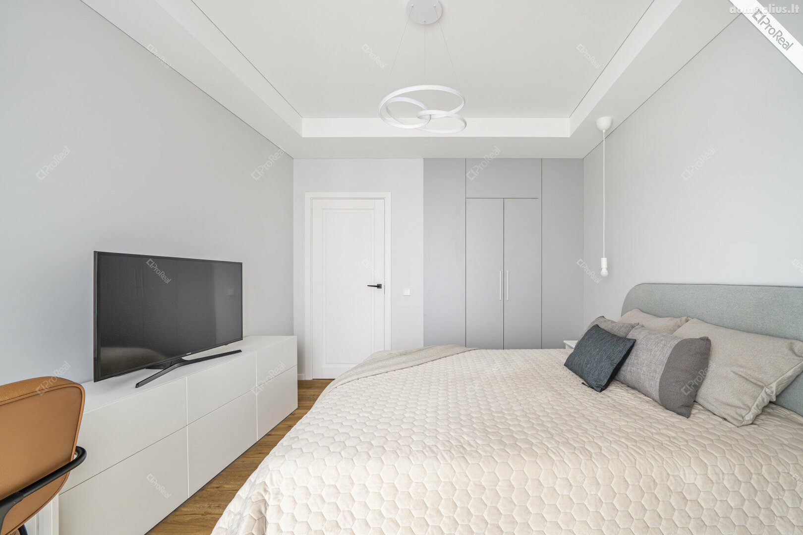 Продается 3 комнатная квартира Vilniuje, Santariškėse, Daujoto g.