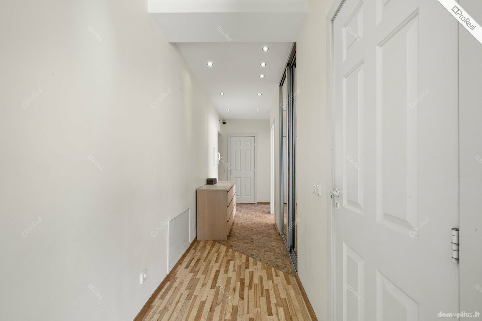 Продается 3 комнатная квартира Vilniuje, Šnipiškėse, Sporto g.