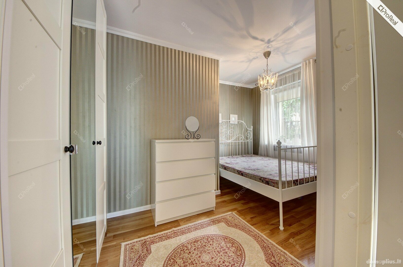 Продается 5 комнатная квартира Vilniuje, Antakalnyje, B. Sruogos g.