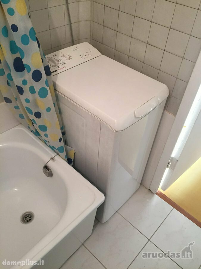 Parduodamas 2 kambarių butas Vilniuje, Karoliniškėse, Igno Šimulionio g.