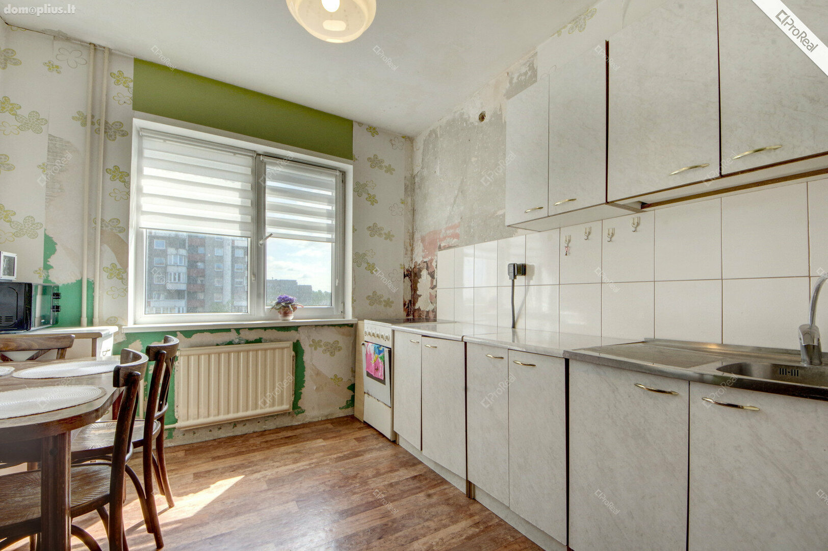 Продается 3 комнатная квартира Vilniuje, Šeškinėje, Gelvonų g.