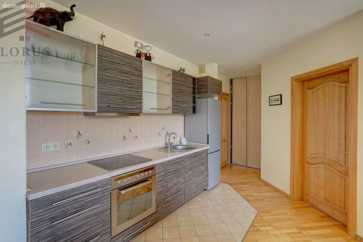 Продается 2 комнатная квартира Vilniuje, Šeškinėje, Šeškinės g.