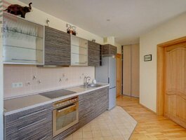 Продается 2 комнатная квартира Vilniuje, Šeškinėje, Šeškinės g.