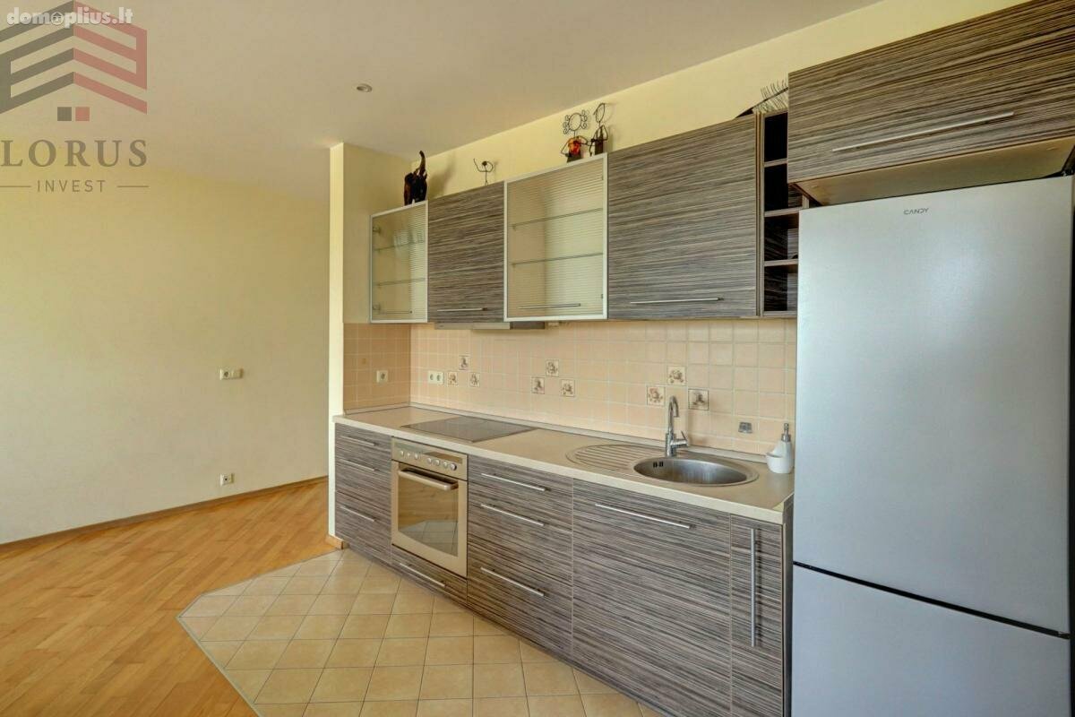 Продается 2 комнатная квартира Vilniuje, Šeškinėje, Šeškinės g.