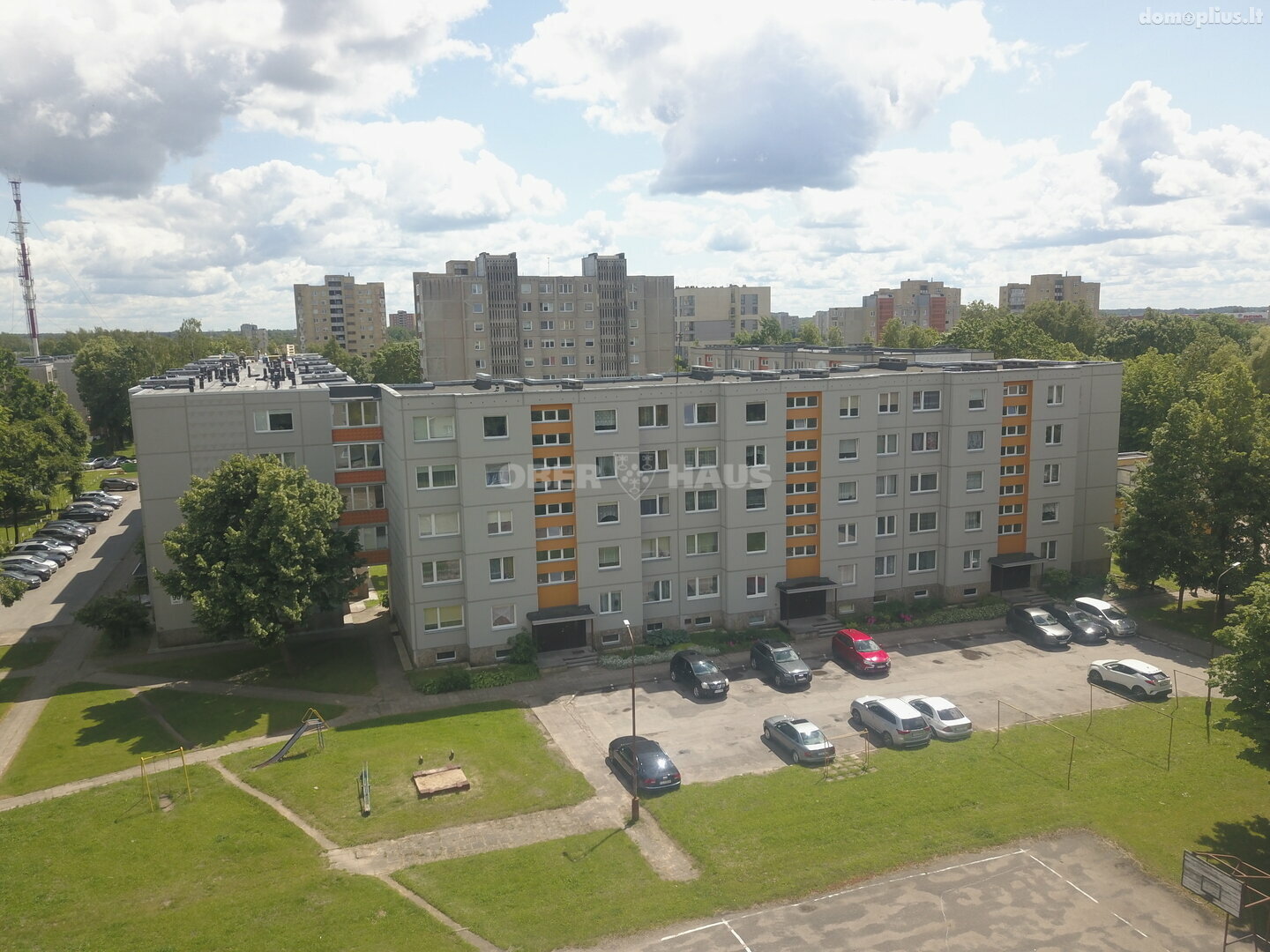 Parduodamas 2 kambarių butas Šiauliuose, Dainiuose, Lyros g.
