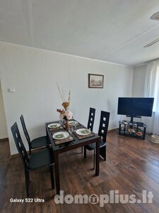 Parduodamas 2 kambarių butas Kelmės rajono sav., Kražiuose, Mokyklos g.