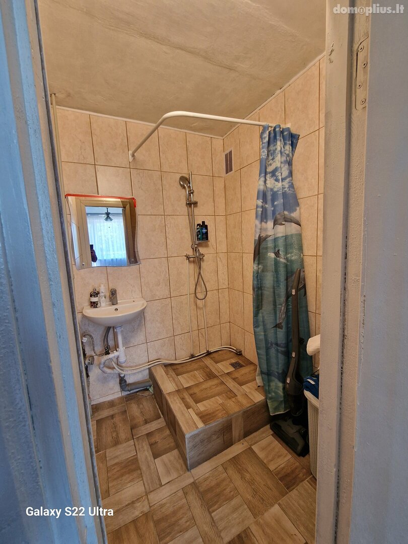 Parduodamas 2 kambarių butas Kelmės rajono sav., Kražiuose, Mokyklos g.