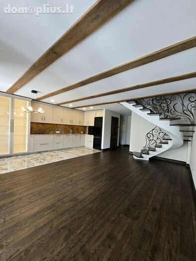 4 rooms apartment for sell Klaipėdoje, Centre, Žvejų g.