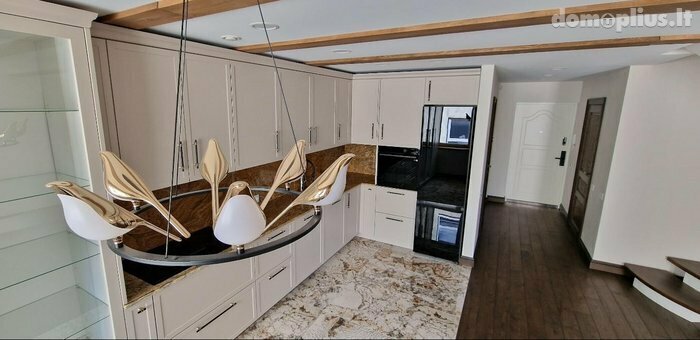 4 rooms apartment for sell Klaipėdoje, Centre, Žvejų g.