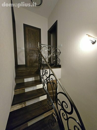 4 rooms apartment for sell Klaipėdoje, Centre, Žvejų g.