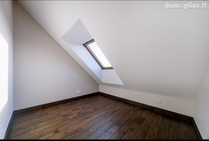 4 rooms apartment for sell Klaipėdoje, Centre, Žvejų g.