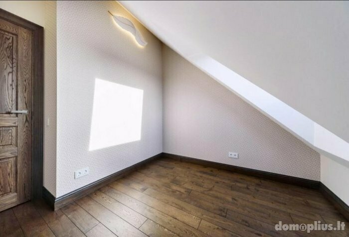 4 rooms apartment for sell Klaipėdoje, Centre, Žvejų g.