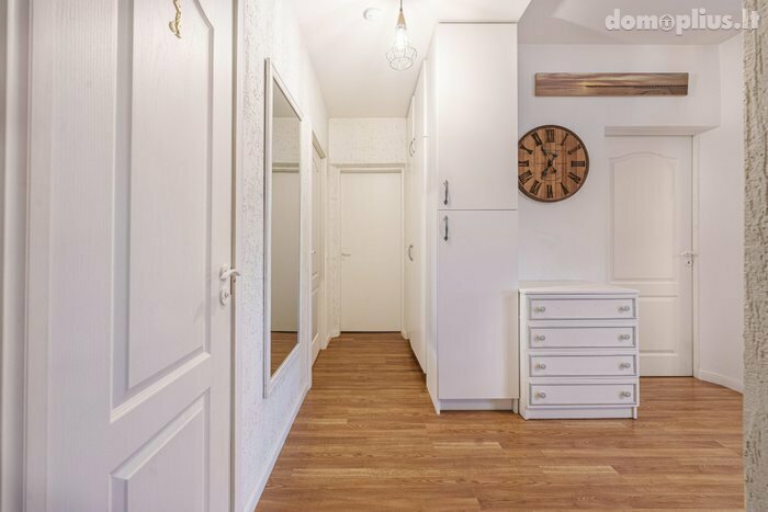 3 rooms apartment for sell Klaipėdoje, Centre, Kareivinių g.