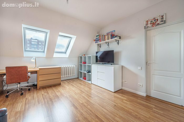 3 rooms apartment for sell Klaipėdoje, Centre, Kareivinių g.