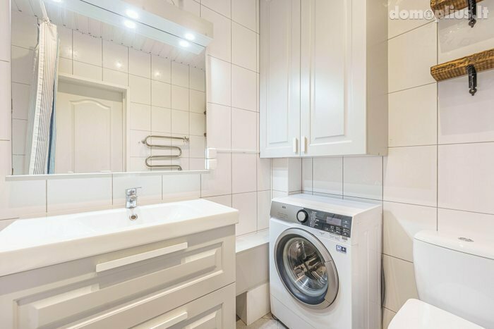 3 rooms apartment for sell Klaipėdoje, Centre, Kareivinių g.