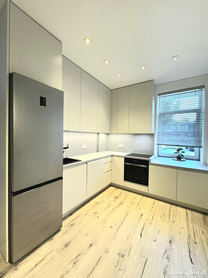 2 rooms apartment for rent Klaipėdoje, Senamiestyje, J. Janonio g.