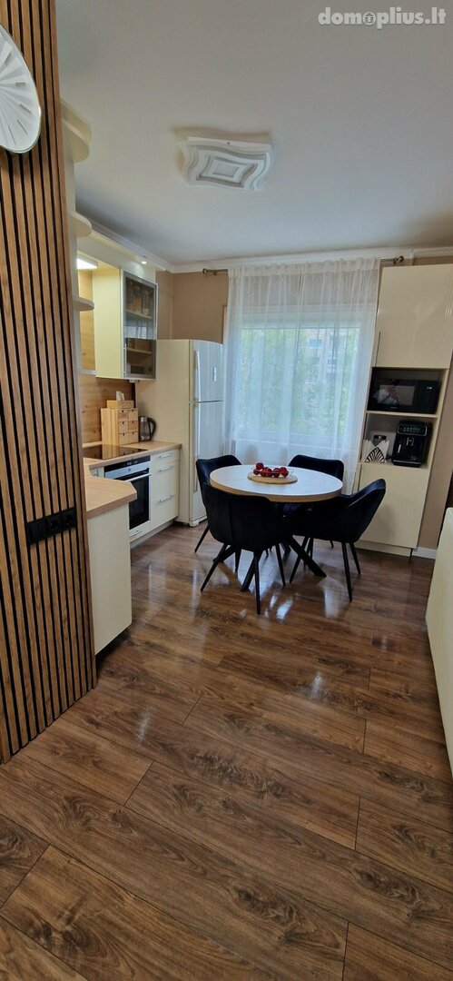 Parduodamas 3 kambarių butas Vilniuje, Justiniškėse