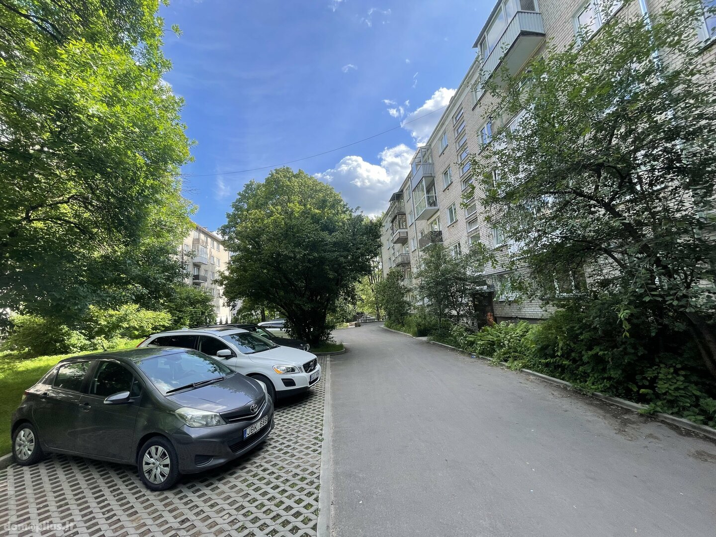 3 kambarių buto nuoma Vilniuje, Naujininkuose, Dzūkų g.