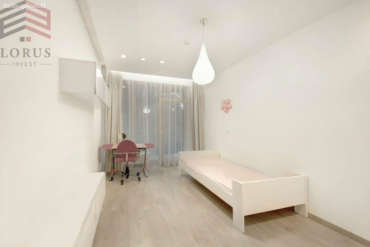 Продается 3 комнатная квартира Vilniuje, Karoliniškėse, Igno Šimulionio g.