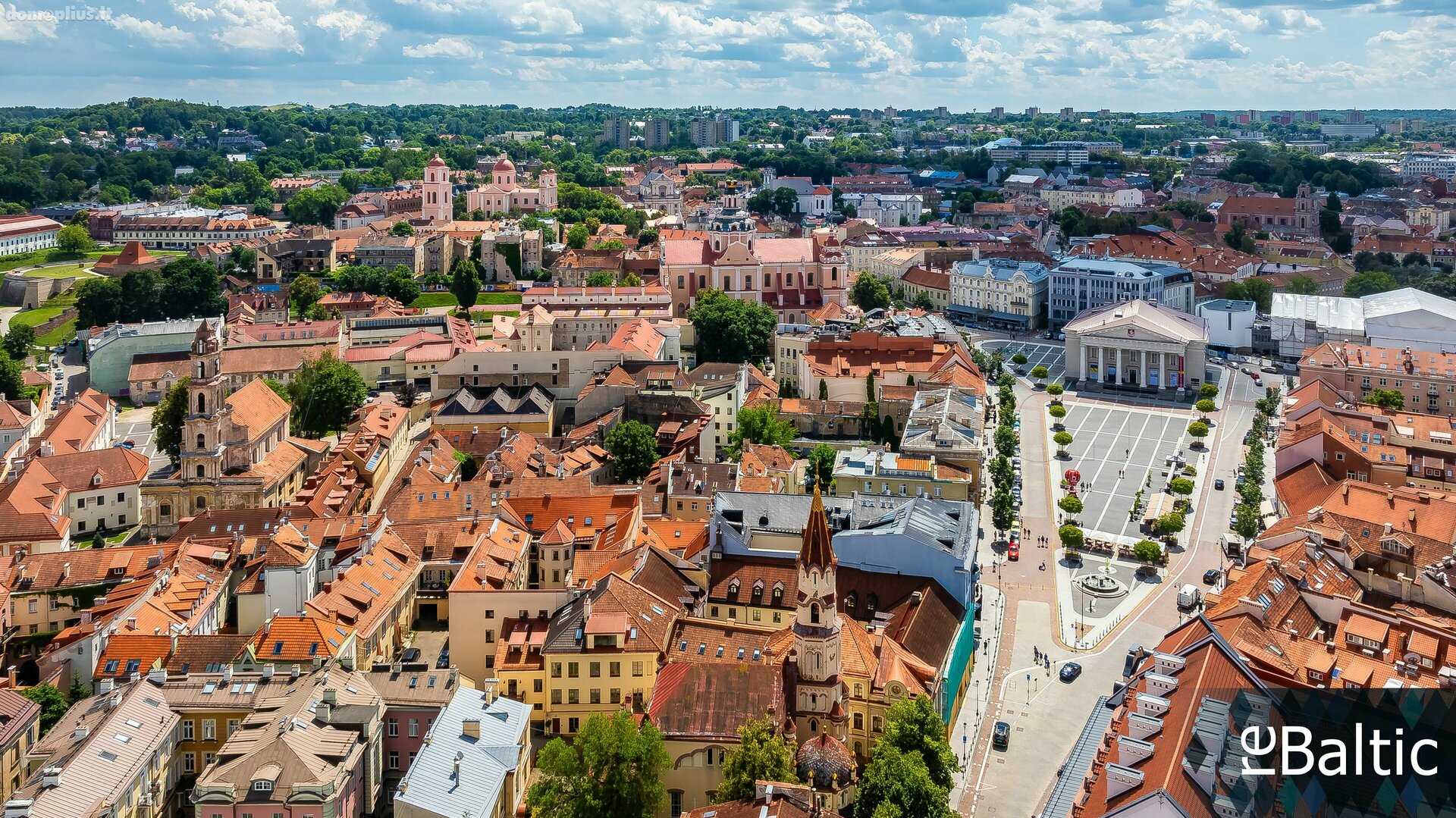 Parduodamas 5 kambarių butas Vilniuje, Senamiestyje, Bernardinų g.
