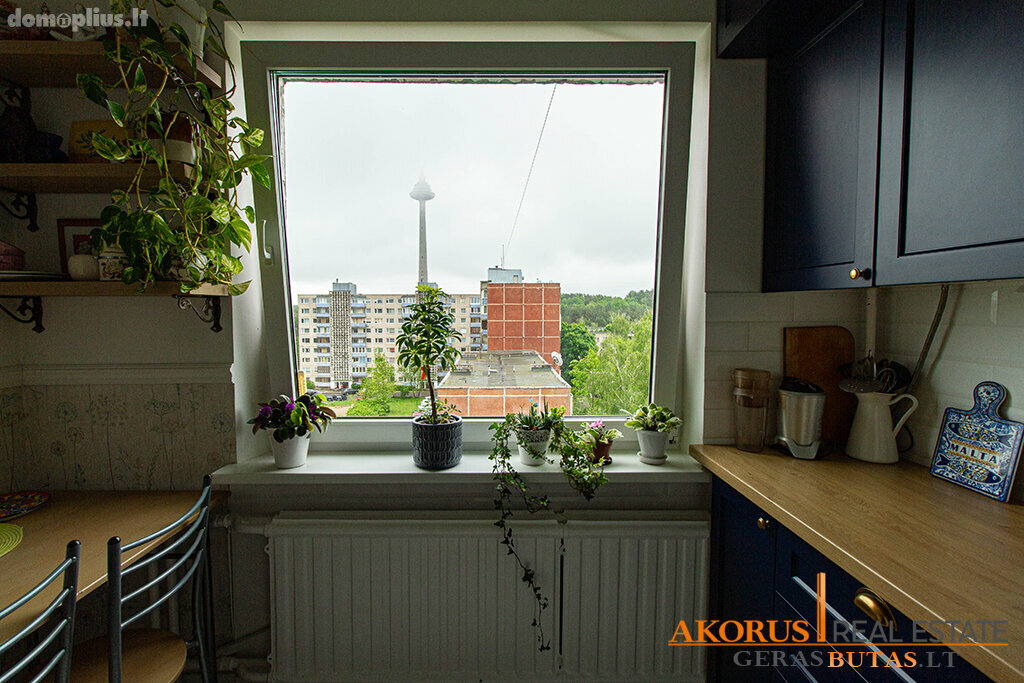 Parduodamas 2 kambarių butas Vilniuje, Karoliniškėse, Loretos Asanavičiūtės g.
