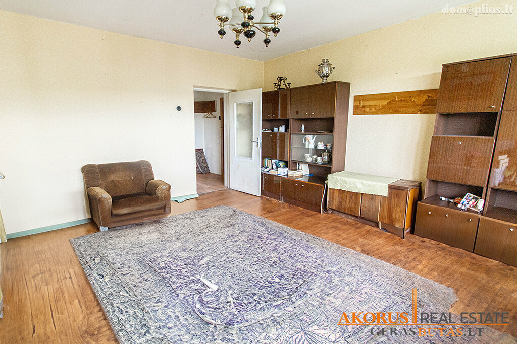 Parduodamas 4 kambarių butas Vilniuje, Antakalnyje, P. Vileišio g.