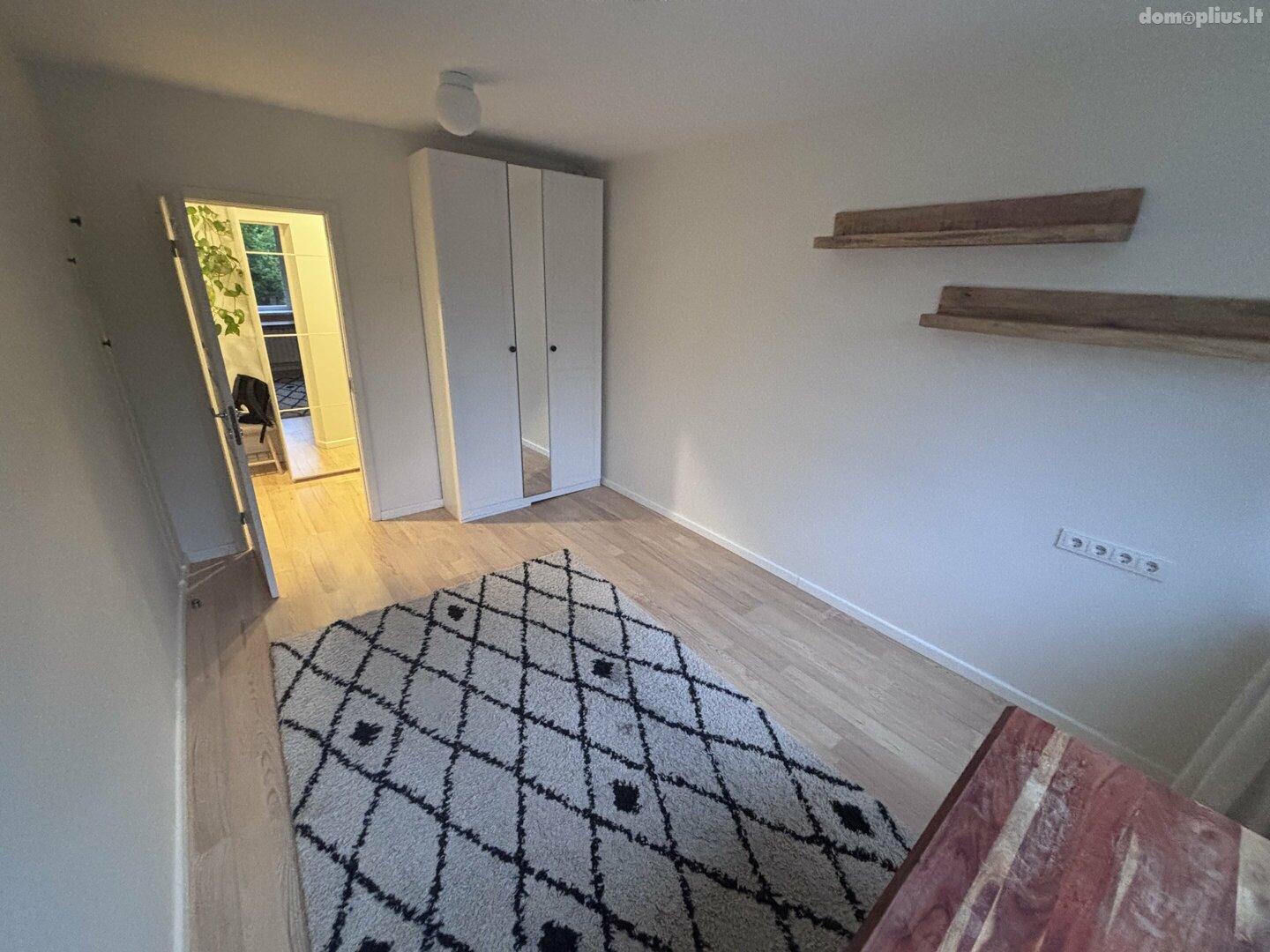 3 kambarių buto nuoma Vilniuje, Naujamiestyje, Naugarduko g.